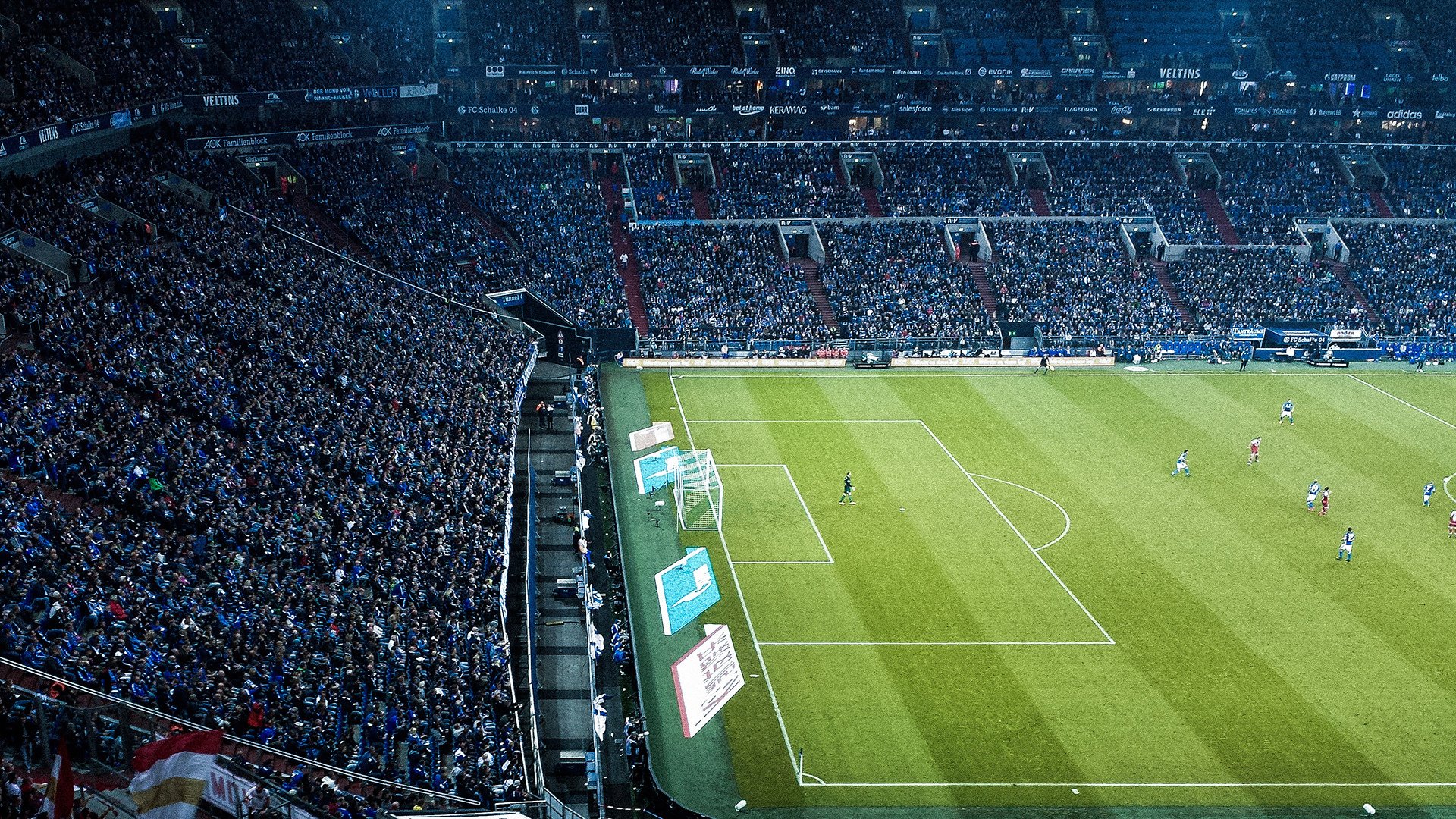 布克之夜，F1街道赛中的完美教科书