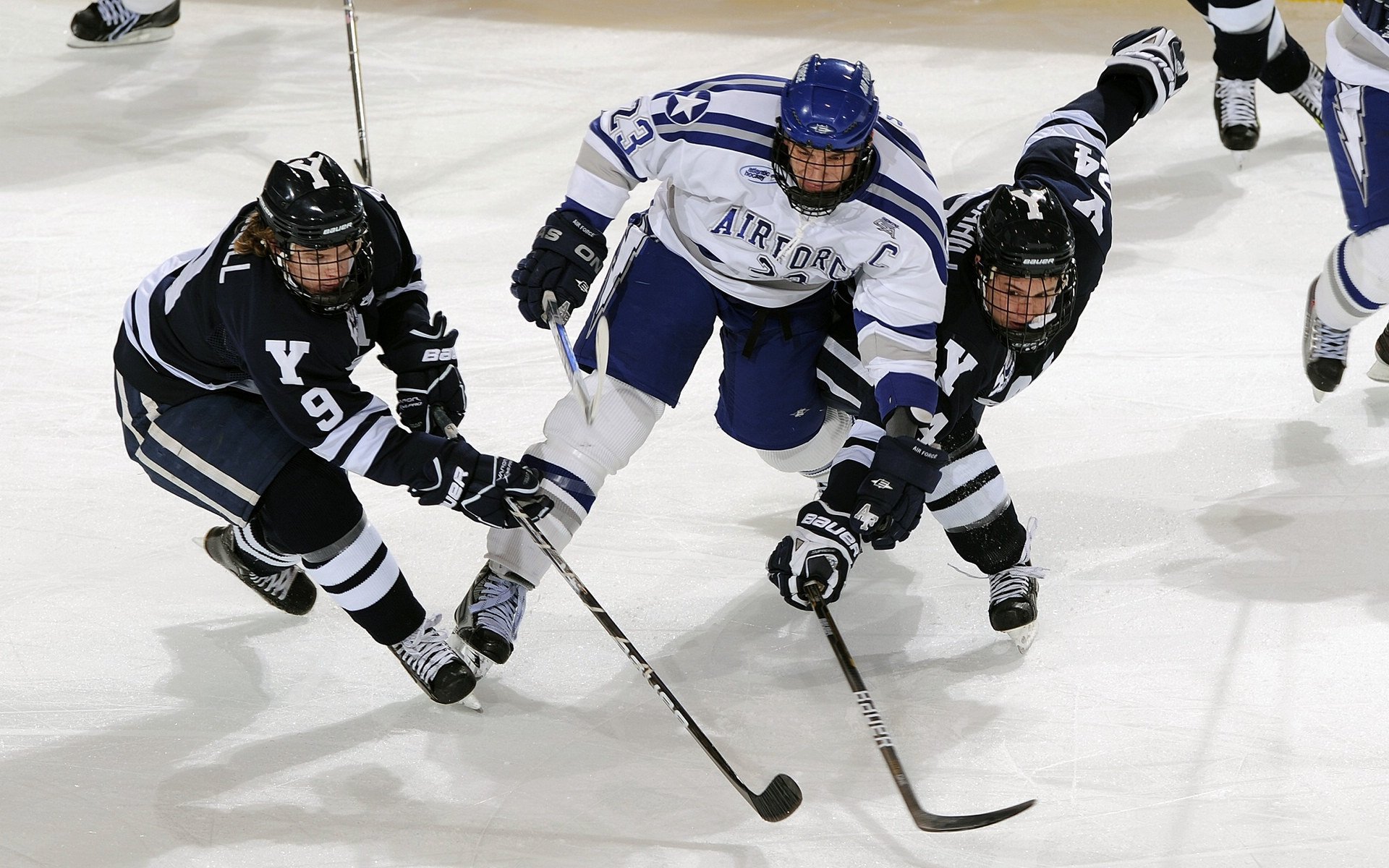张继科高光难掩团队困境，日本队轻取中国背后的乒乓变局